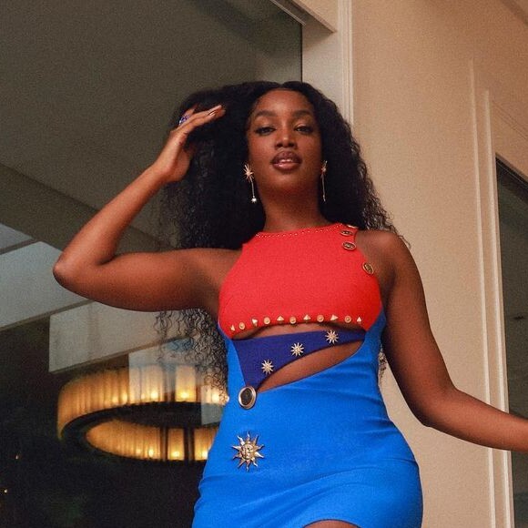 Iza é sinônimo de estilo e inspiração