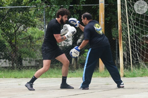 Chay Suede passou a treinar boxe depois que se mudou para São Paulo