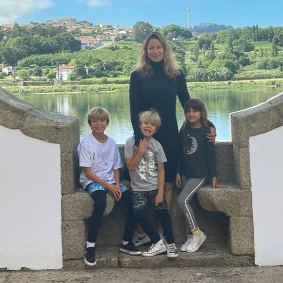 Luana Piovani é mãe de Dom, de 9 anos, e com os gêmeos Liz e Bem, de 6, fruto da relação com Pedro Scooby