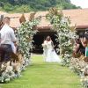 Jojo Todynho caminha até o altar em casamento com militar Lucas Souza