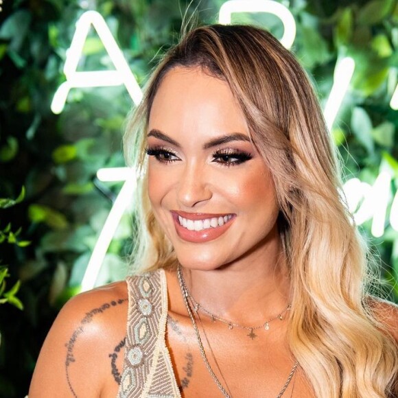 Ex-BBB Sarah Andrade lança linha de joias e destaca paixão pelo universo da moda