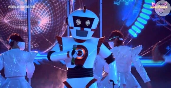 'Tha Masked Singer': o Robô cantou 'Admirável chip novo', da cantora Pitty, em sua última apresentação