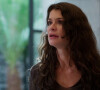 Bárbara (Alinne Moraes) se humilha para Lara (Andreia Horta) por causa de Christian/Renato (Cauã Reymond) na novela 'Um Lugar ao Sol'