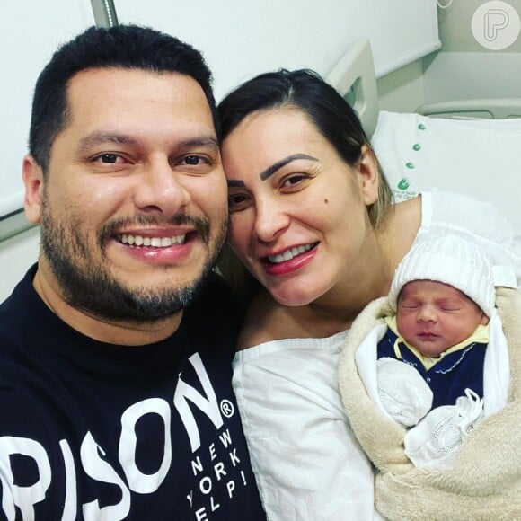 Leon, primeiro filho de Andressa com Tiago Costa, nasceu pesando quase 2,5 quilos e medindo 46 centímetros