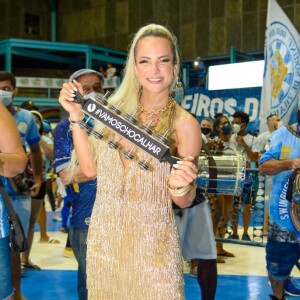 Gabi Martins será musa de bateria da Vila Isabel no carnaval 2022