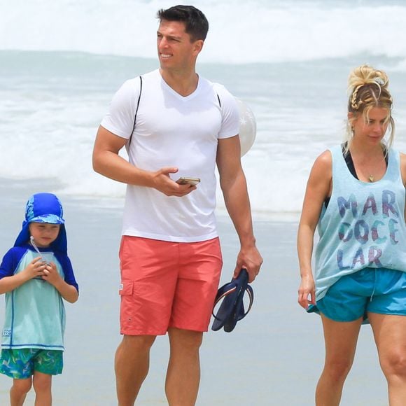 Karina Bacchi foi vista em Praia da Barra da Tijuca, Zona Oeste do Rio de Janeiro