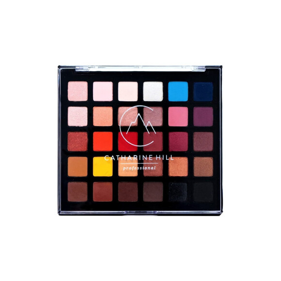 Paleta de Sombras Colorida, da Catharine Hill, tem tons superpigmentados
