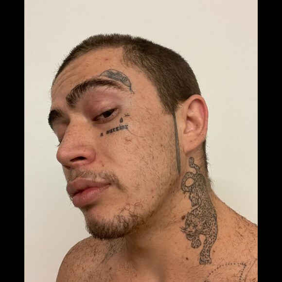 Whindersson Nunes muda visual e adota cabelos raspados em vez de fios compridos