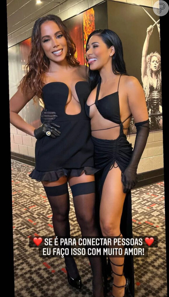 Anitta e Simaria posaram juntas em premiação nos EUA após desentendimentos
