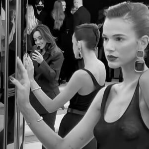 Bruna Marquezine é fotografada no backstage da YSL pela empresária, Juliana Montesanti