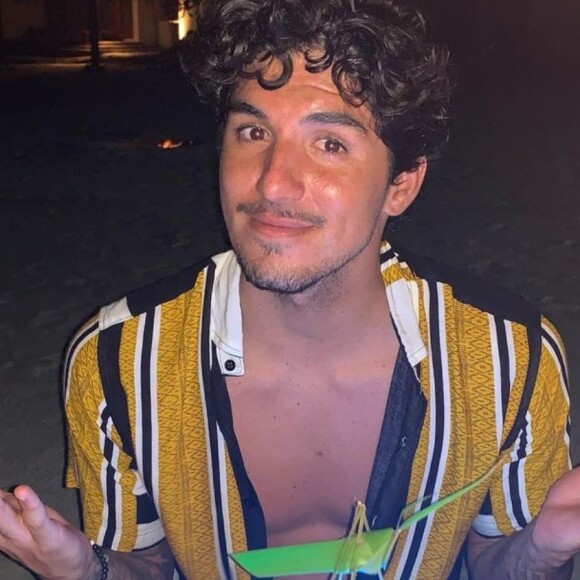 Gabriel Medina curte passeio com os amigos após término com Yasmin Brunet