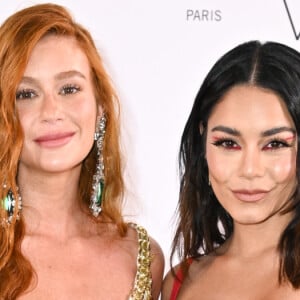 Marina Ruy Barbosa posou com Vanessa Hudgens em desfile na Paris Fashion Week