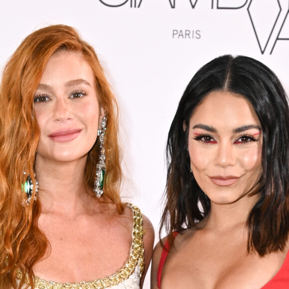 Marina Ruy Barbosa encontrou Vanessa Hudgens no desfile da grife Giambattista Valli