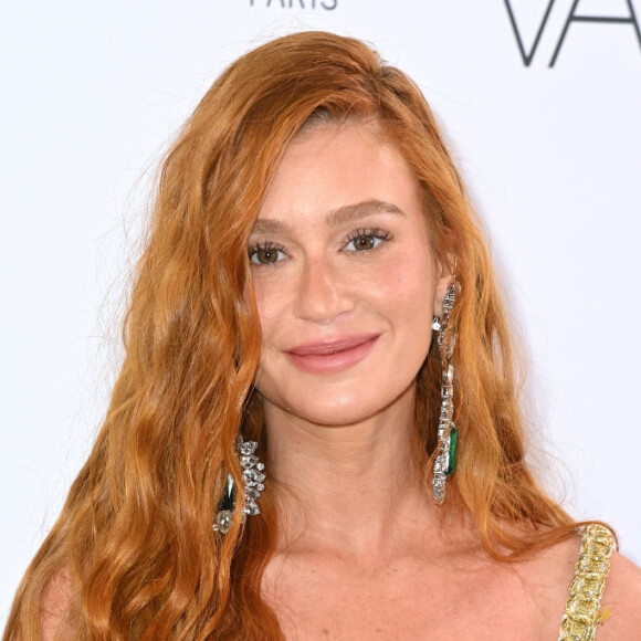 Marina Ruy Barbosa esbanjou estilo e beleza na Paris Fashion Week