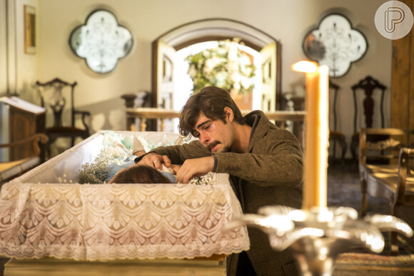 Matias (Antonio Calloni) afirma que Davi (Rafael Vitti) irá atrás dele após 'matar' Elisa (Larissa Manoela) na novela 'Além da Ilusão': 'O meu tesouro. A minha razão de viver'