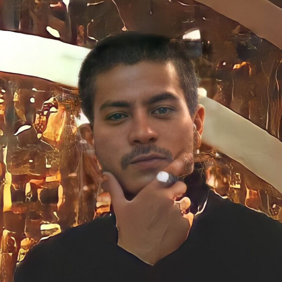 Arthur Aguiar assumiu que está preocupado pelo fato de Maira Cardi não ter dito 'te amo' nos outros vídeos do Anjo
