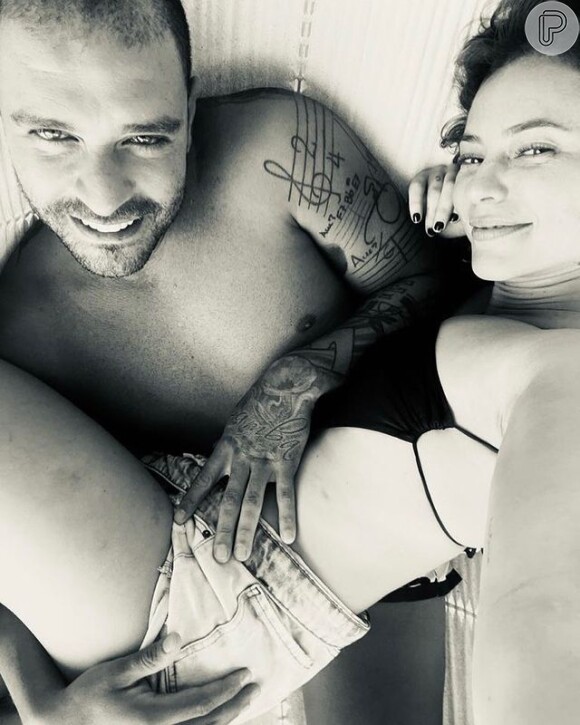 Foto sensual de Paolla Oliveira e Diogo Nogueira ganha comentários: 'Delícia'