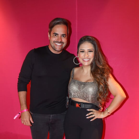 Simone Mendes e o marido, Kaká Diniz, curtiram festa de lançamento da marca de roupas de Gkay