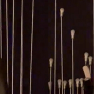 Roberto Justus tinha levado a filha Luíza Justus mais cedo até o altar no casamento, e noivo se emocionou ao vê-la