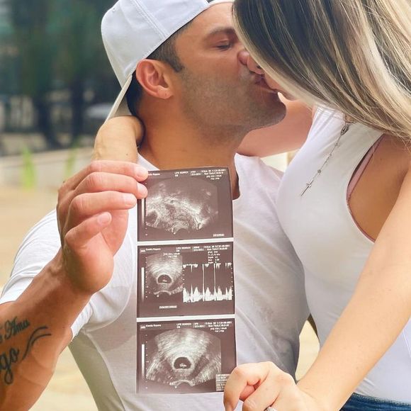 Hulk anunciou a gravidez de Camila Ângelo em setembro do ano passado