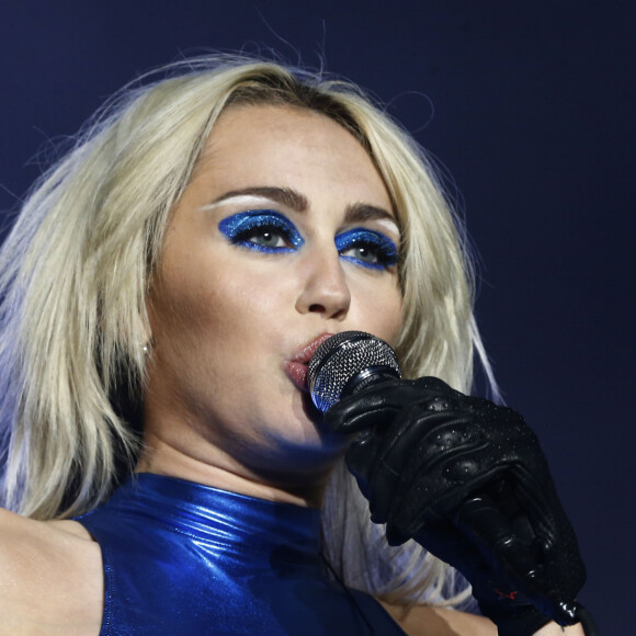 Em sua rede social, Miley Cyrus assumiu que cogitou cancelar o show no Lollapalooza