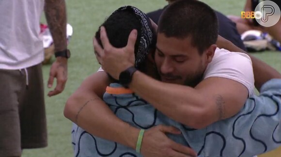 BBB 22: P.A. chorou bastante com a volta de Arthur Aguiar