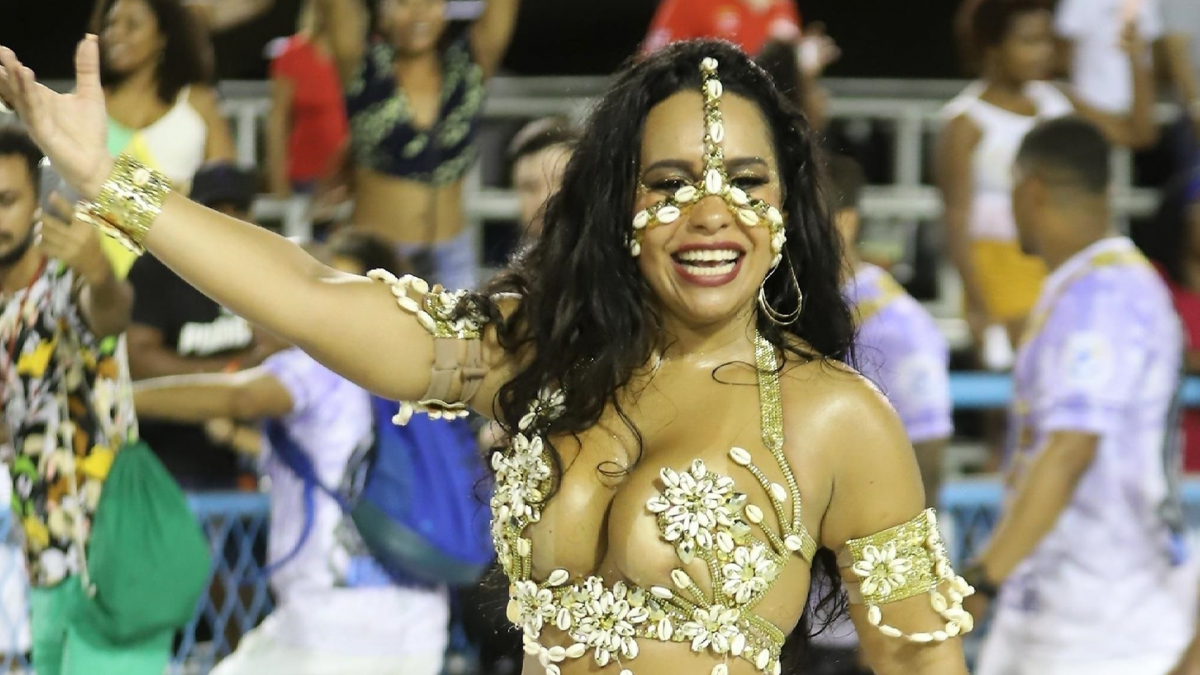 Foto: Raissa de Oliveira, rainha de Bateria da Beija-Flor, terminou o  casamento com o empresário Drigão Henriques após 9 anos de relação -  Purepeople