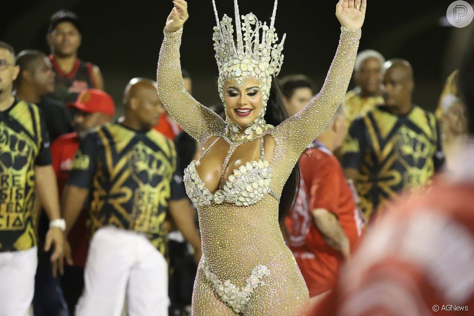 Recentemente, Viviane Araújo revelou o nome do filho