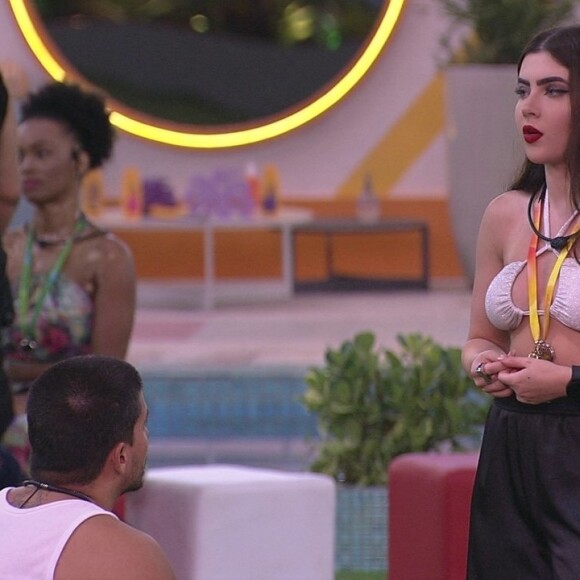 BBB 22: fãs de Arthur Aguiar interpretaram publicação de Jade Picon como indireta. 'Soberba'