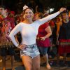 Viviane Araújo samba muito em ensaio de rua do Salgueiro, escola de samba da qual é rainha de bateria, nesta quarta-feira, 10 de dezembro de 2014