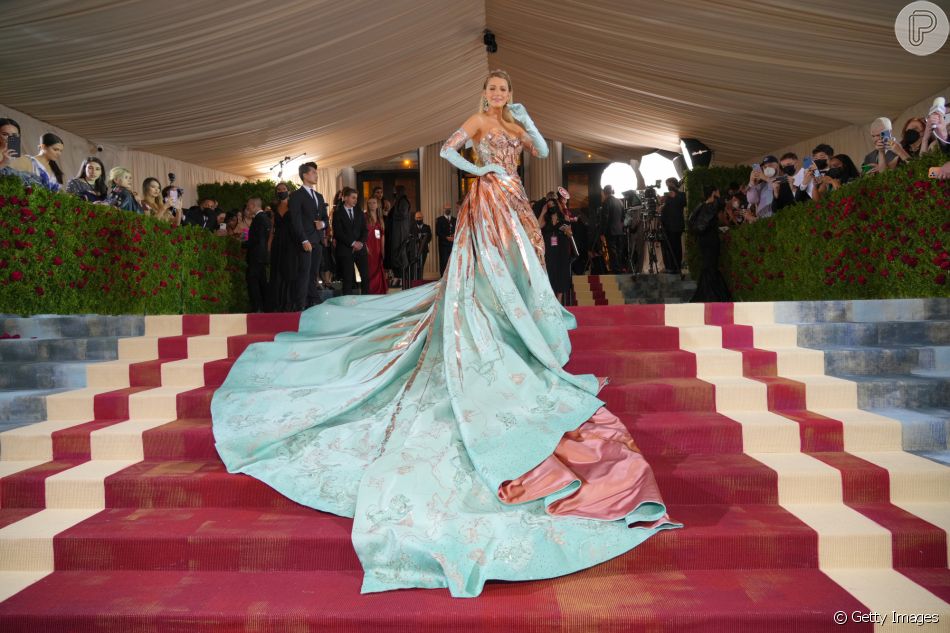 O Met Gala 2022 continua exaltando a moda norte-americana nos séculos passados