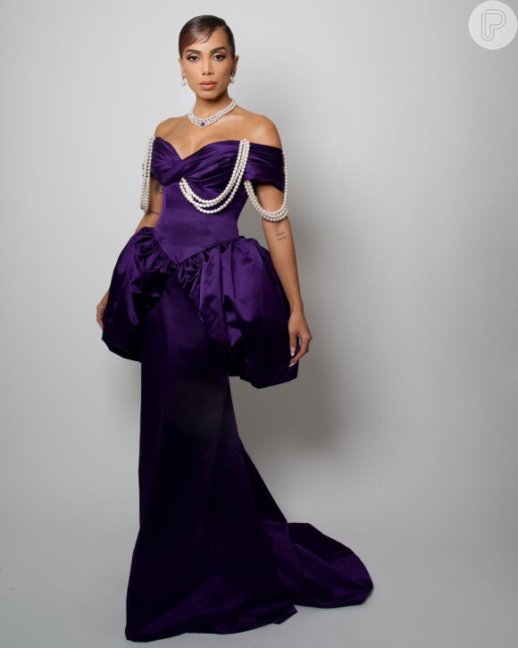 No Met Gala 2022, Anitta escolheu um look exclusivo da Moschino by Jeremy Scott