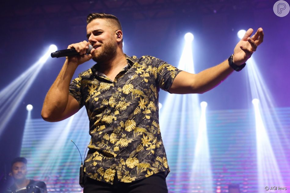 Durante show, Zé Neto falou que não precisava fazer tatuagem no ânus para ter sucesso
