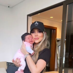 Zaya nasceu no dia 18 de abril e é filha de Hulk com Camila Ângelo