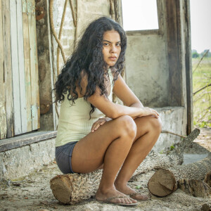 Muda (Bella Campos) está atrás de vingança no Pantanal na novela 'Pantanal' e quase foi morta por Juma (Alanis Guillen)