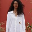 Criadora da marca Thayná Caiçara acredita que a moda brasileira precisa investir mais em peças com grandes influências culturais para se destacar internacionalmente  