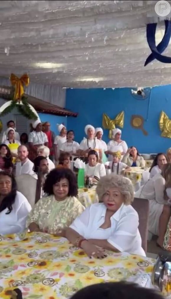 Alcione na festa do terreiro de Pai Celinho em Duque de Caxias, na Baixada Fluminense