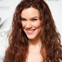 Joss Stone encontra homens que planejaram seu assassinato com espada samurai