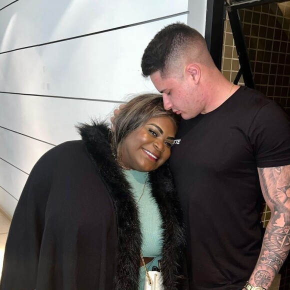 Lucas Souza, marido de Jojo Todynho, disse que nunca precisou ser bancado ou bancar alguém