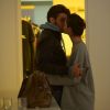 Namorados, Chay Suede e Laura Neiva se beijam nos bastidores do ensaio fotográfico do ator para a campanha de inverno 2015 da marca Fatal