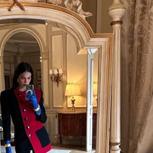 Bruna Marquezine também admite que chegou a ter raiva da imprensa e desenvolveu um comportamento mais duro como forma de se blindar