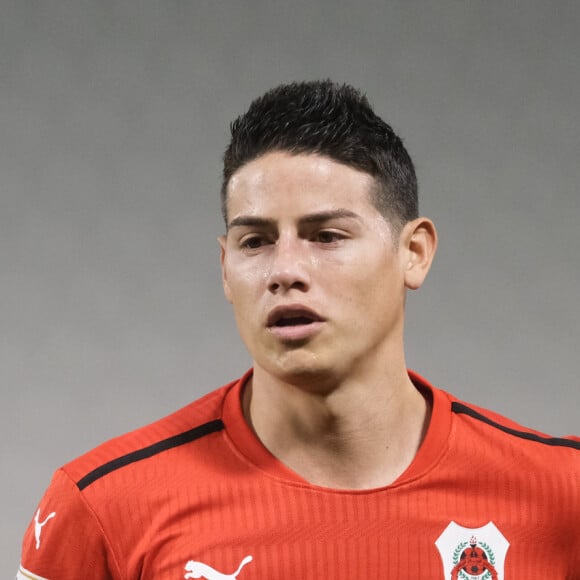 James Rodríguez é colombiano e fala múltiplas línguas; entre elas, português