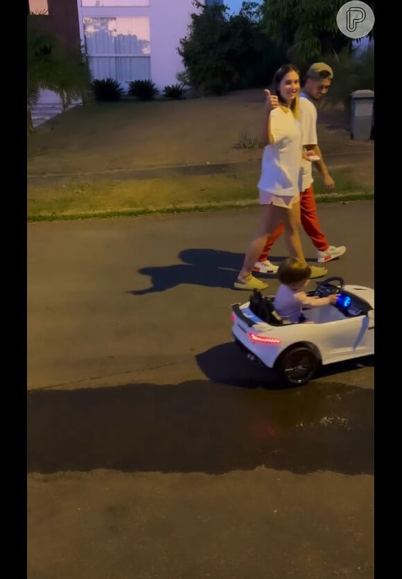 Virgínia Fonseca postou vídeo da filha 'dirigindo' carro de luxo de 3 mil reais