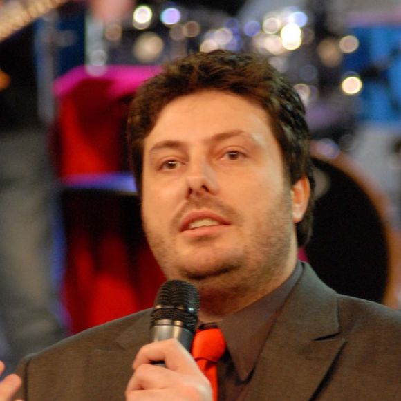 Danilo Gentili declarou em tom de desprezo que Luísa Sonza só faz sucesso por usar pouca roupa