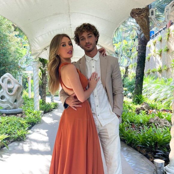 Depois de Larissa Manoela, André Luiz Frambach namorou Duda Reis