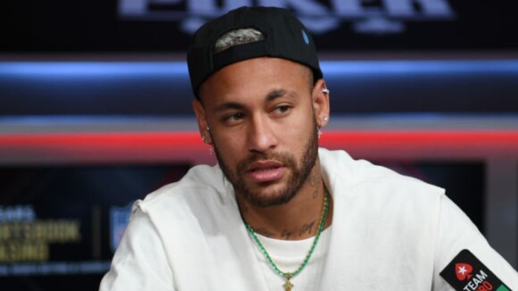 Neymar ironiza punição de jogador por fazer festa após derrota do clube. Entenda!