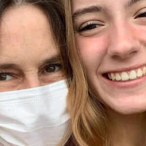 Susana Naspolini ganhou mensagem da filha, Julia, em nova etapa do tratamento contra o 6º câncer