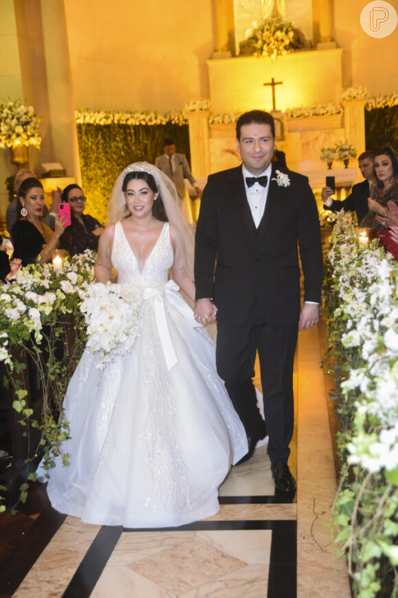 Casamento do filho de Sonia Abrão: Jorge Abrão se casou com a jornalista Isabella Morais