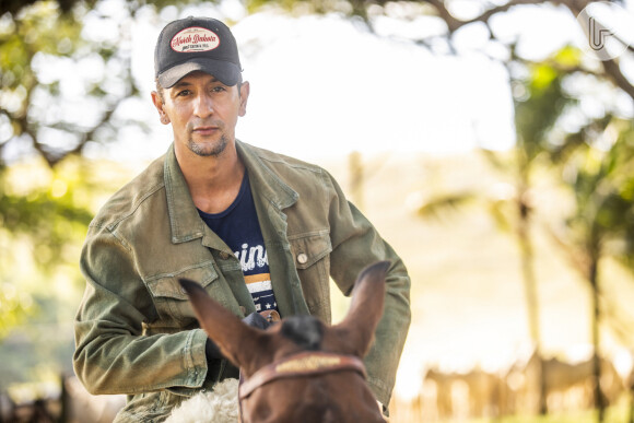 'Pantanal': Irandhir Santos sofreu uma queda de cavalo nas gravações finais da novela