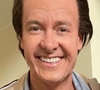 Rodrigo Faro surge como Silvio Santos e vira piada na web: 'Medo'. Veja a foto!